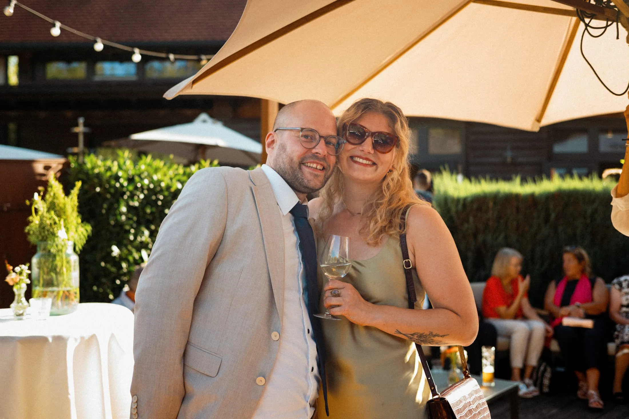 Begegnungen bei Lisa und Martins Hochzeitsfeier.